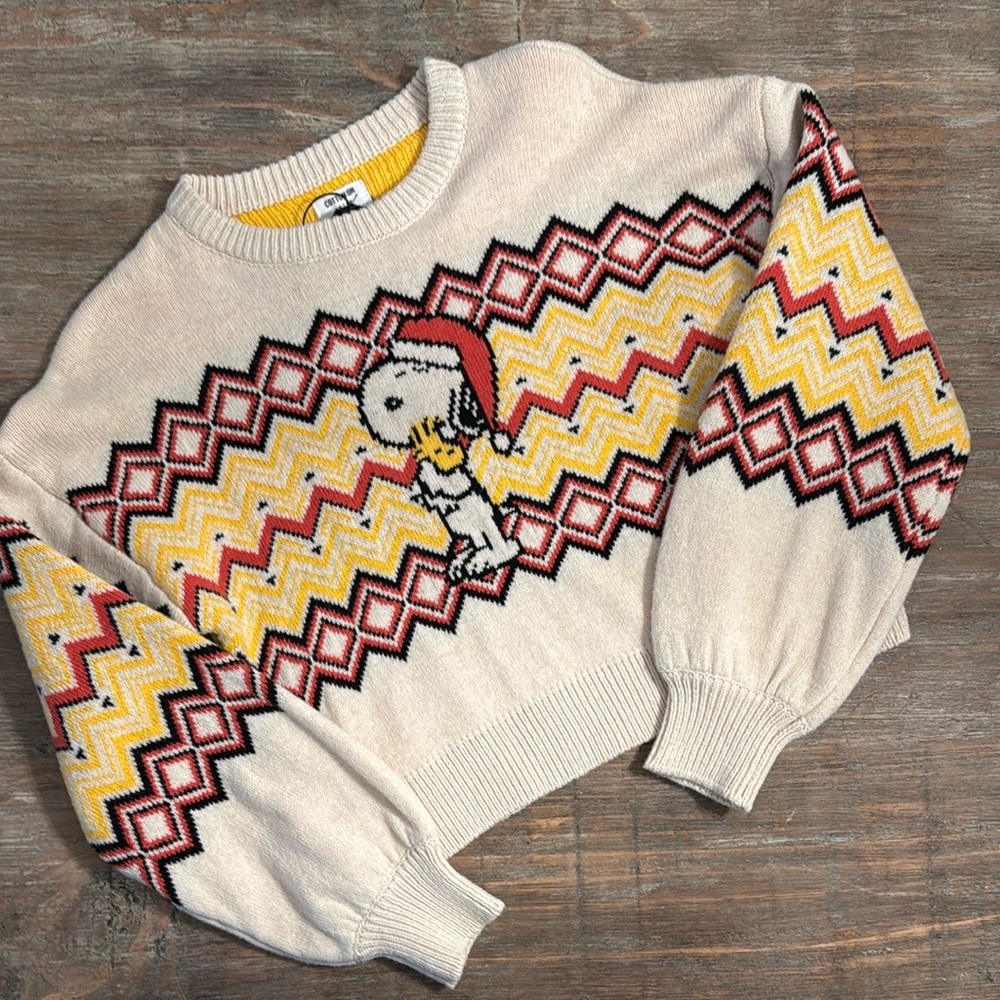 Cotton On Vintage Look Snoopy & Woodstock Crewneck Sweater with Zigzag Pattern